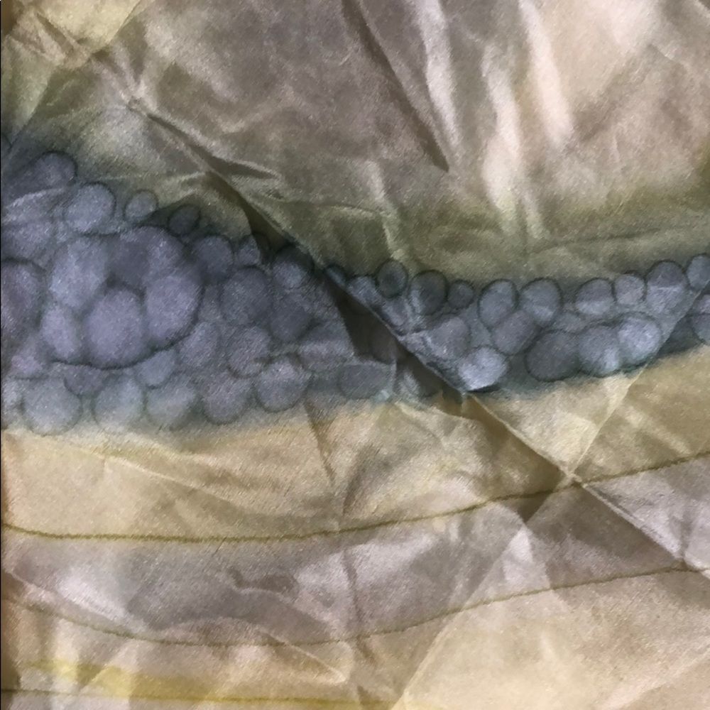 Scarf? - Picture 6 of 6